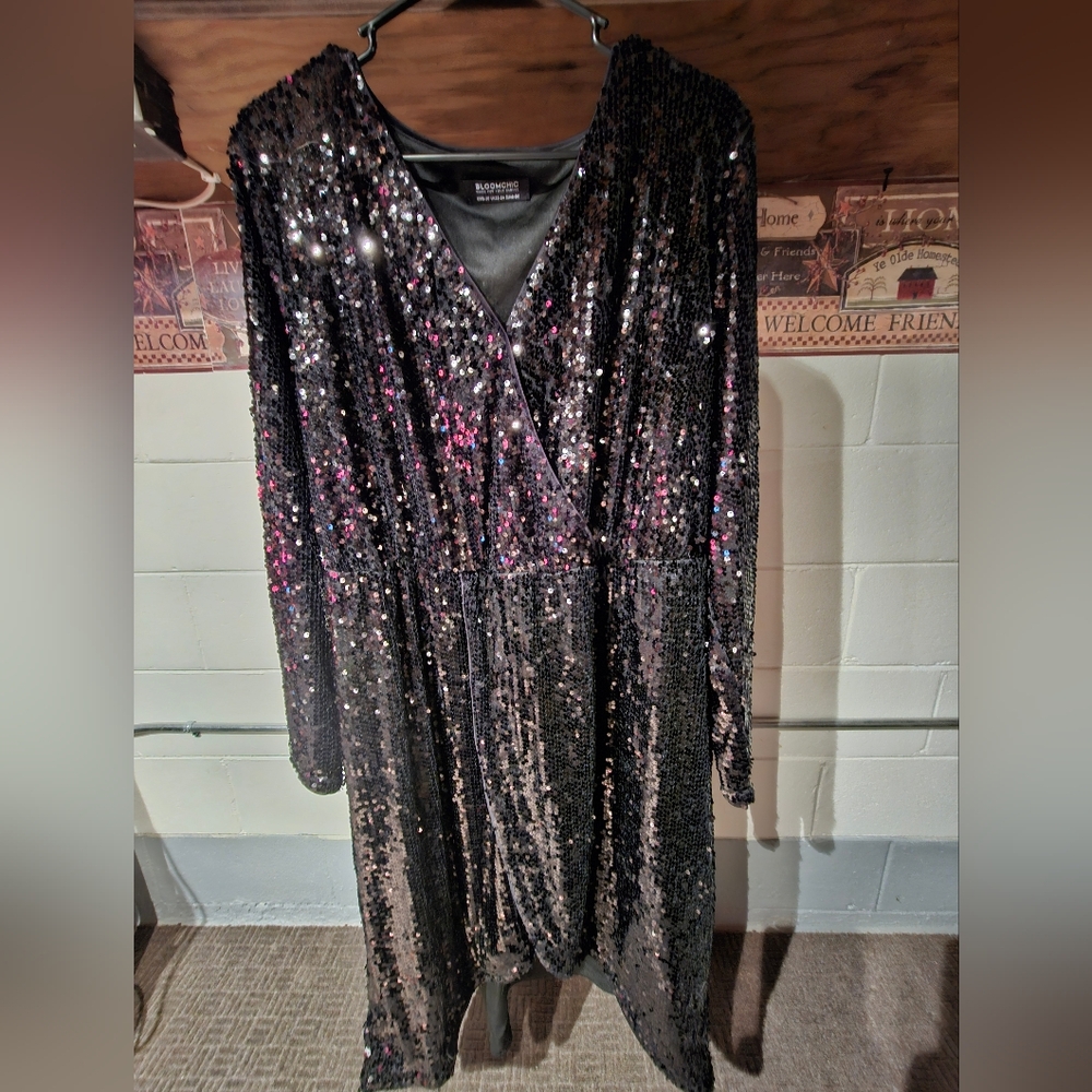 Bloomchic women's black sequin dress, size 18-20